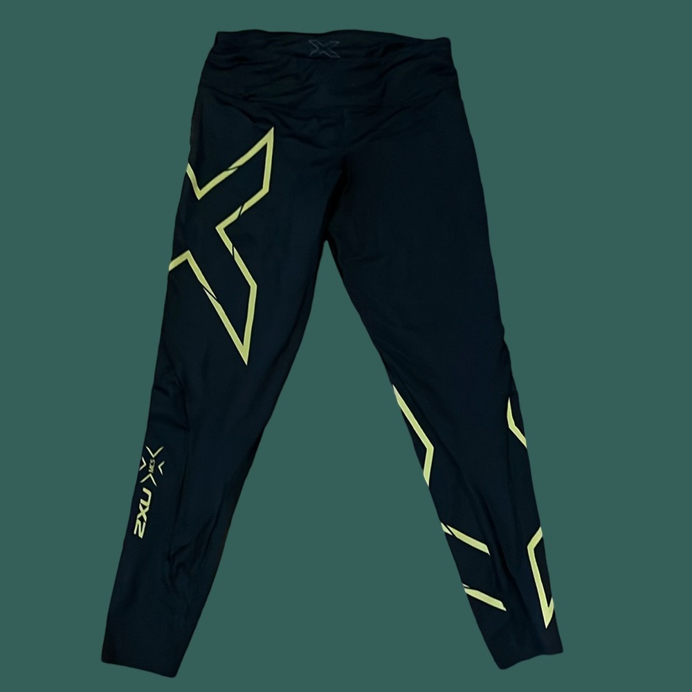 2XU compression pro running tight